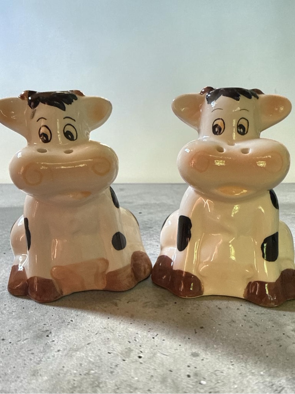 Cute Cow Ceramic Figurine Set - White and Brown Salt and Pepper Shakers